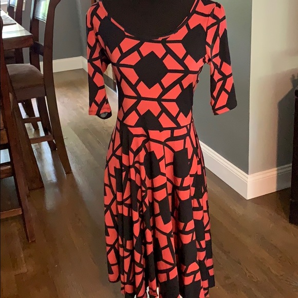 LuLaRoe Dresses & Skirts - Lularoe Nicole Dress Slinky Material LuLaRoe Dresses & Skirts - Lularoe Nicole Dress Slinky Material